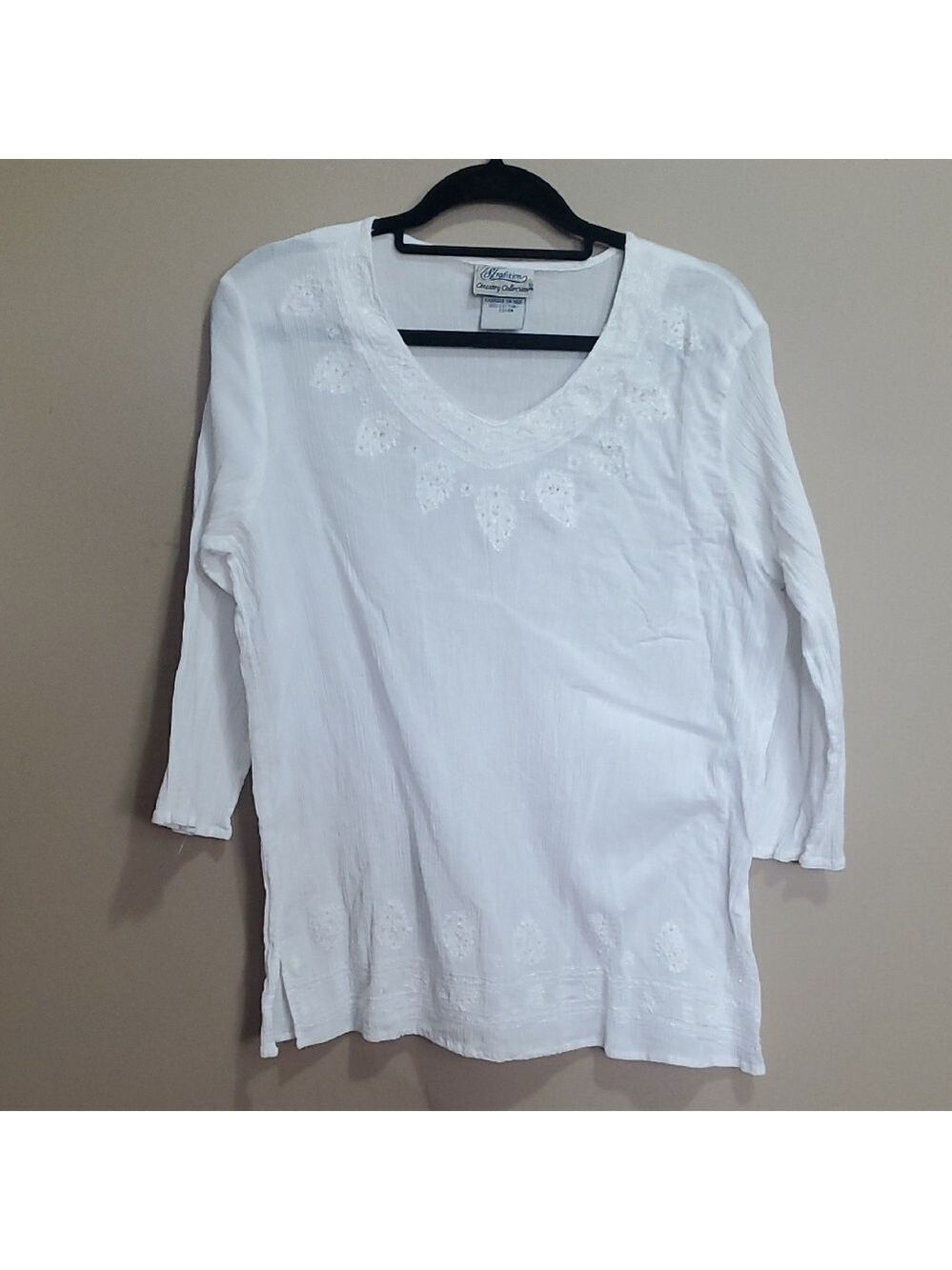 Tradition Country Collection White Embroidered Women's Top Size Large